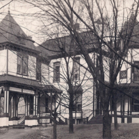 Villa Julienne - Dayton, Barney-Kuntz Home Front