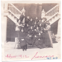 1912Seniors.jpg