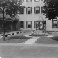 1940Garden.jpg